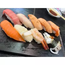 ティラノまな