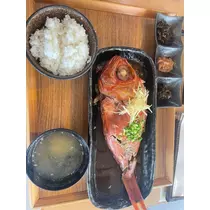 まみ