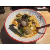 三鷹 真綺