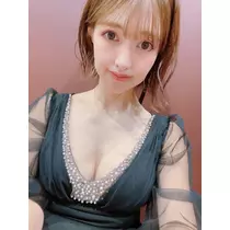 夏目 梨仔