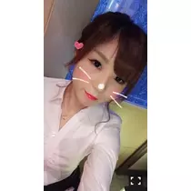 優月 あや菜