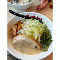 華咲 えみり