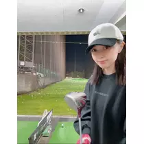 夏目 梨仔