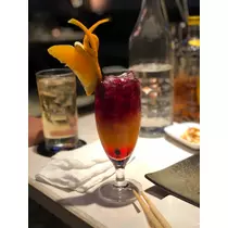 華
