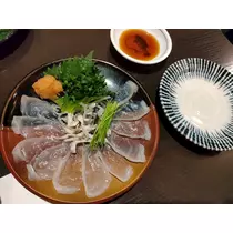 みさ