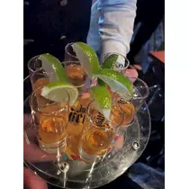 愛羽 仁美