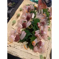 あいな