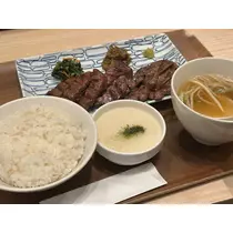 あいな