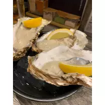 三鷹 真綺