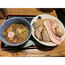 あいな