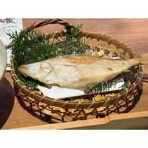 香川 ゆい