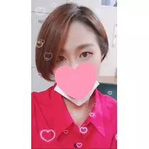 エミ （スタッフ）
