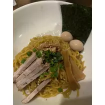 黒輝 りさ