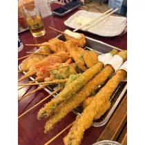 佐野 エマ
