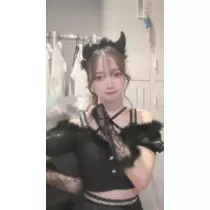 みいな