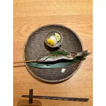 佐野 エマ