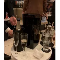 マコト
