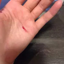 愛羽 仁美