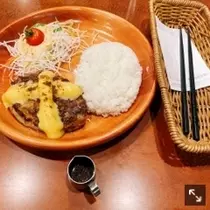 足立 はな