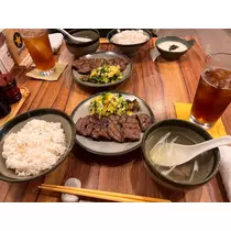 めい