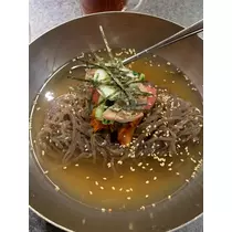 三鷹 真綺