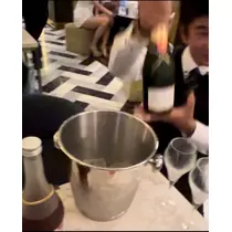 ひな