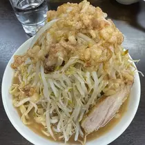 マユ