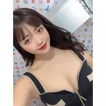 妃 えりな