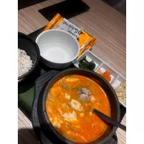 紬 ひい