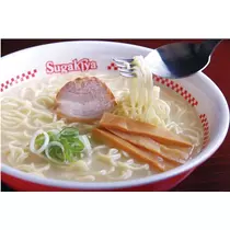 エミ （スタッフ）