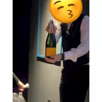 めい