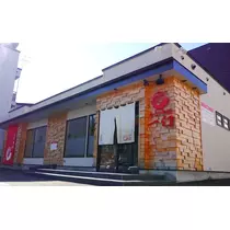 エミ （スタッフ）