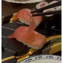 泉 りさ