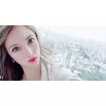 一咲 エム