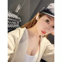 美波 あいか