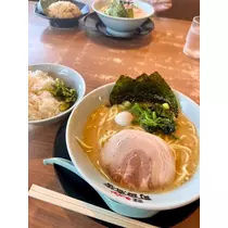 みさ