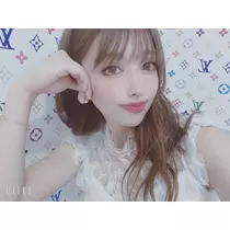 夏目 梨仔