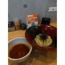佐野 エマ