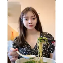 妃 えりな