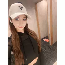 美波 あいか