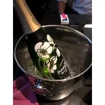 美波 あいか