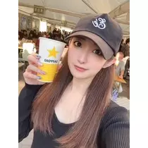 朔間 まりな