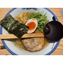 せりな