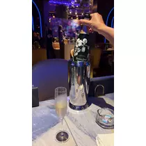 マコト