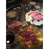 月城 れな
