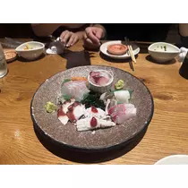 ゆうな