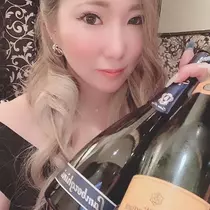海咲  佑奈