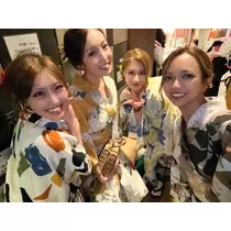 愛羽 仁美