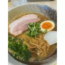 黒輝 りさ