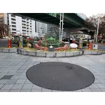 エミ （スタッフ）